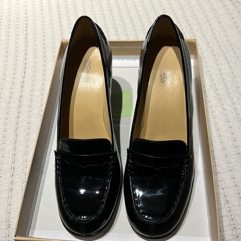 Patent leather shoes like new
